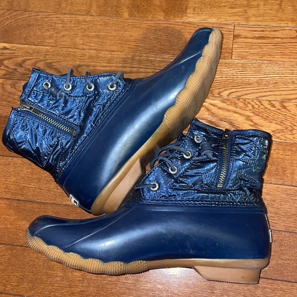 Sperry duck boots! - Picture 3 of 4